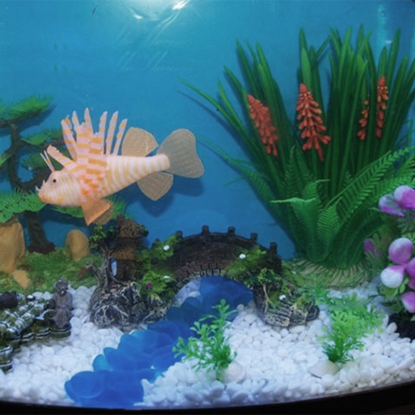 🐠 Fish Tank Resin Bridge – Elegant Underwater Decor